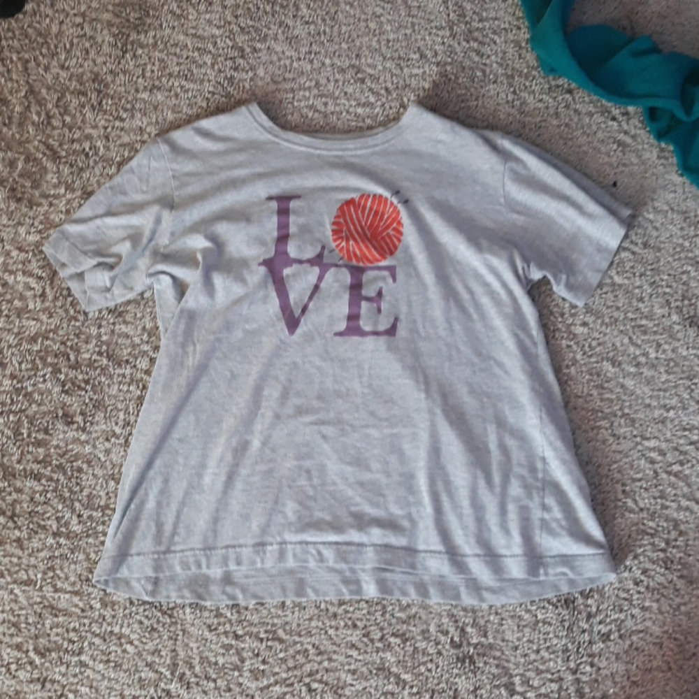 Tee shirt